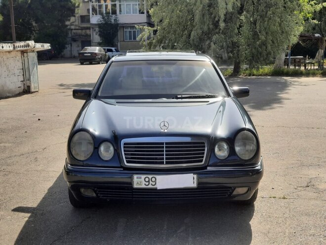 Mercedes E 230 1995, 452,596 km - 2.3 l - Bakı