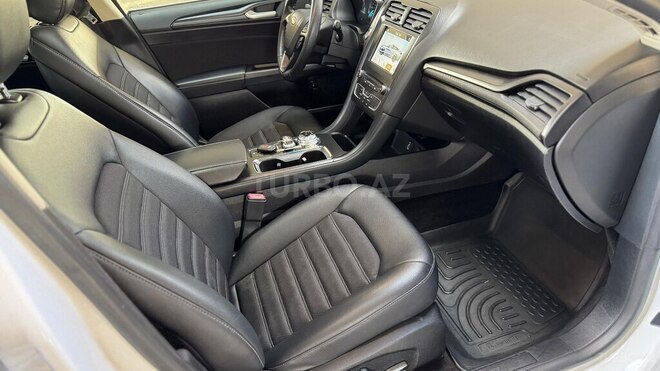 Ford Fusion (North America) 2018, 118,000 km - 2.0 л - Bakı