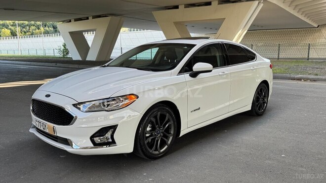 Ford Fusion (North America) 2018, 118,000 km - 2.0 л - Bakı