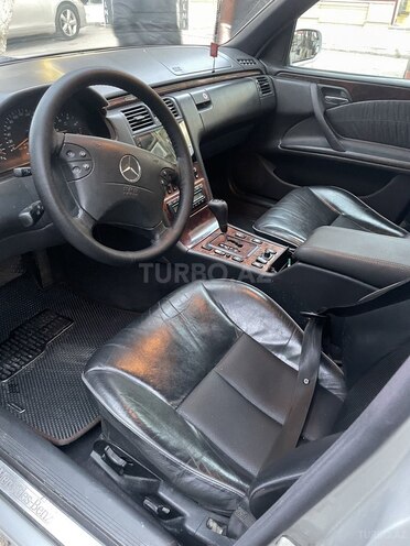 Mercedes E 220 d 1999, 558,000 km - 2.2 л - Bakı