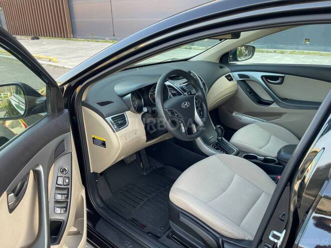 Hyundai Elantra 2015, 120,000 km - 1.8 л - Bakı