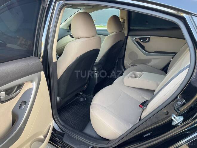 Hyundai Elantra 2015, 120,000 km - 1.8 л - Bakı