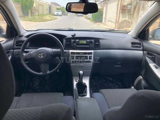 Toyota Corolla 2004, 185,000 km - 1.4 l - Bakı