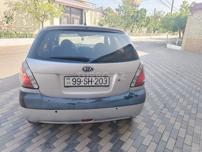 Kia Rio 2006, 135,000 km - 1.4 l - Bakı