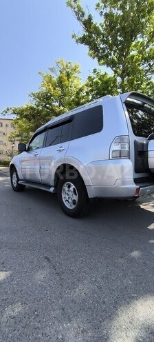 Mitsubishi Pajero 2007, 284,000 km - 3.0 л - Bakı