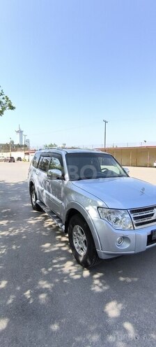 Mitsubishi Pajero 2007, 284,000 km - 3.0 л - Bakı