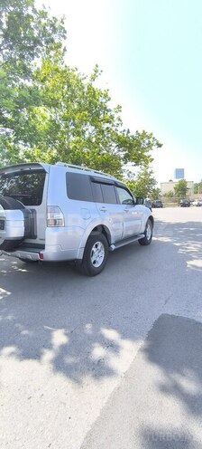 Mitsubishi Pajero 2007, 284,000 km - 3.0 л - Bakı