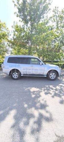 Mitsubishi Pajero 2007, 284,000 km - 3.0 л - Bakı
