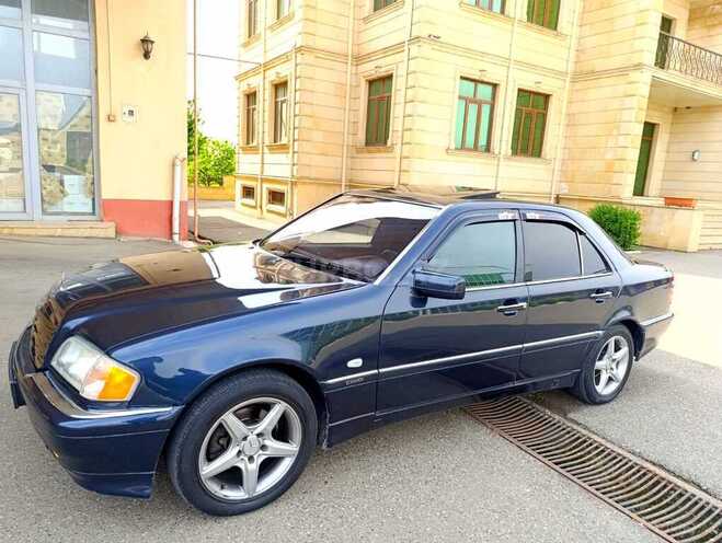 Mercedes C 220 d 1998, 299,000 km - 2.2 l - İmişli