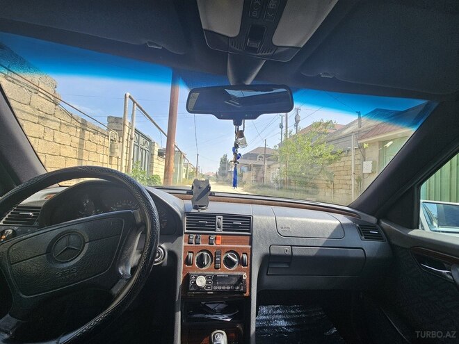Mercedes C 180 1995, 240,000 km - 1.8 l - Bakı