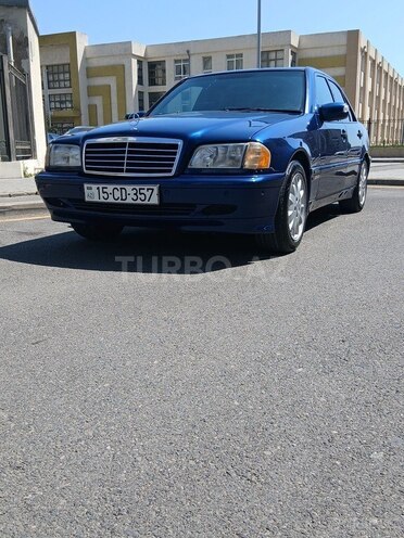 Mercedes C 220 d 2000, 452,536 km - 2.2 l - Bakı