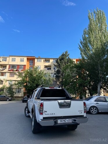 Nissan Navara 2012, 205,000 km - 2.5 l - Bakı