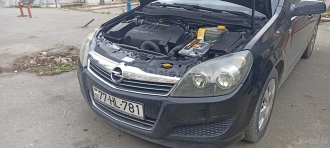 Opel Astra 2007, 240,000 km - 1.3 л - Bakı