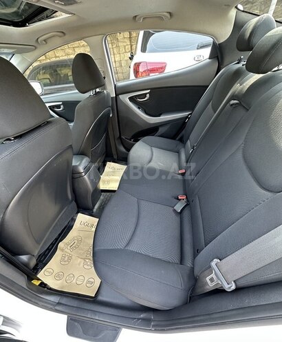 Hyundai Elantra 2014, 137,000 km - 1.8 l - Bakı