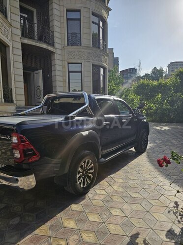 Toyota Hilux 2020, 177,000 km - 2.4 l - Bakı