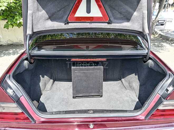 Mercedes E 220 1993, 345,000 km - 2.2 l - Bakı
