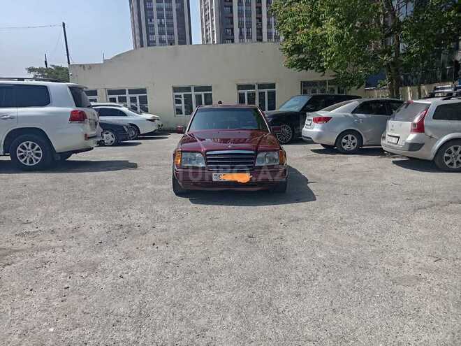 Mercedes E 220 1993, 345,000 km - 2.2 l - Bakı