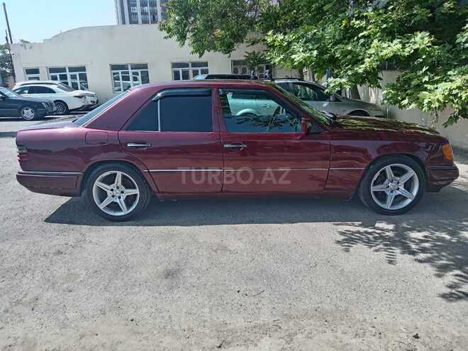 Mercedes E 220 1993, 345,000 km - 2.2 l - Bakı