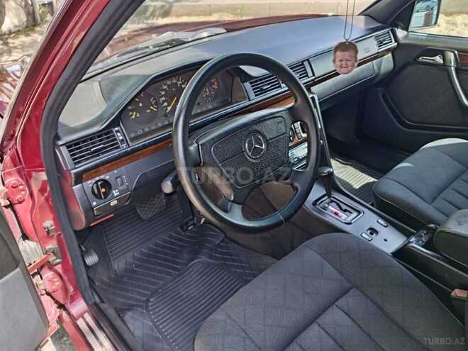 Mercedes E 220 1993, 345,000 km - 2.2 l - Bakı