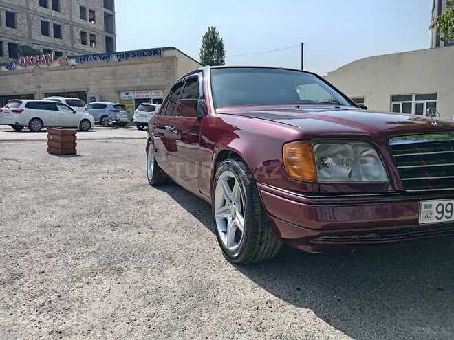 Mercedes E 220 1993, 345,000 km - 2.2 l - Bakı