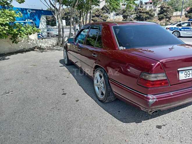 Mercedes E 220 1993, 345,000 km - 2.2 l - Bakı