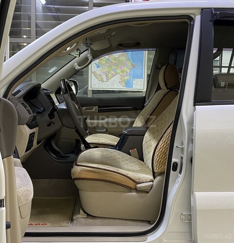 Toyota Land Cruiser Prado-15