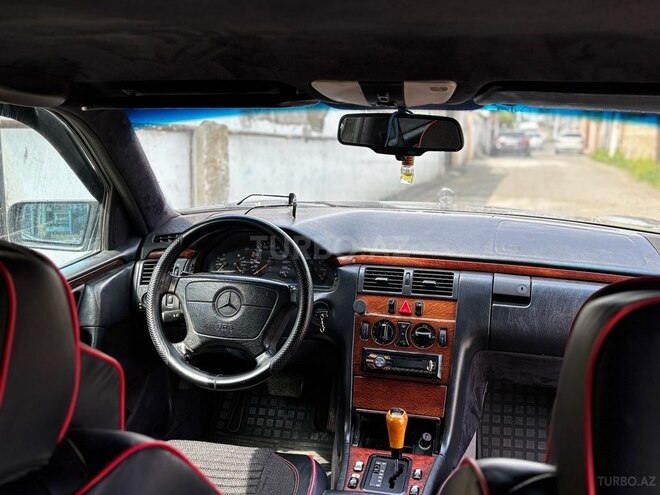 Mercedes E 230 1996, 300,000 km - 2.3 l - Ağstafa