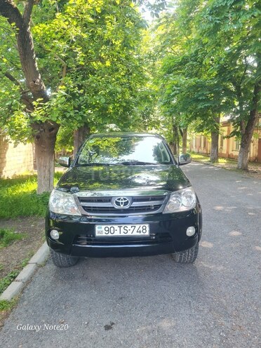 Toyota Fortuner 2006, 227,000 km - 2.7 l - Quba