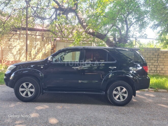 Toyota Fortuner 2006, 227,000 km - 2.7 l - Quba
