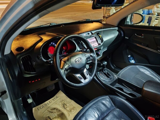 Kia Sportage 2011, 296,000 km - 2.0 л - Bakı