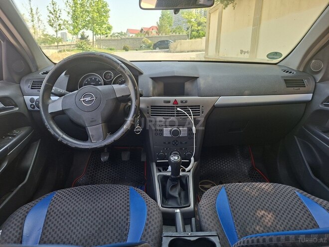 Opel Astra 2005, 260,000 km - 1.4 l - Bakı