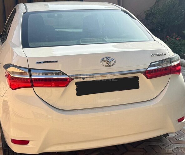 Toyota Corolla 2016, 107,000 km - 1.6 л - Bakı
