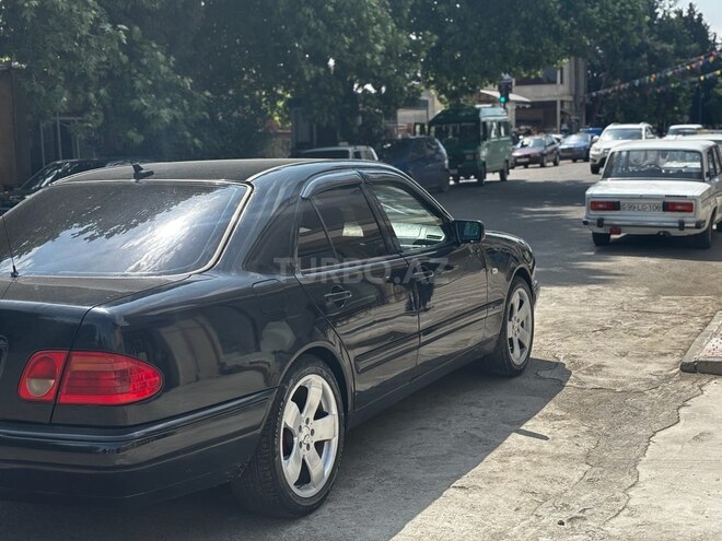 Mercedes E 240 1998, 310,000 km - 2.4 l - Ağstafa