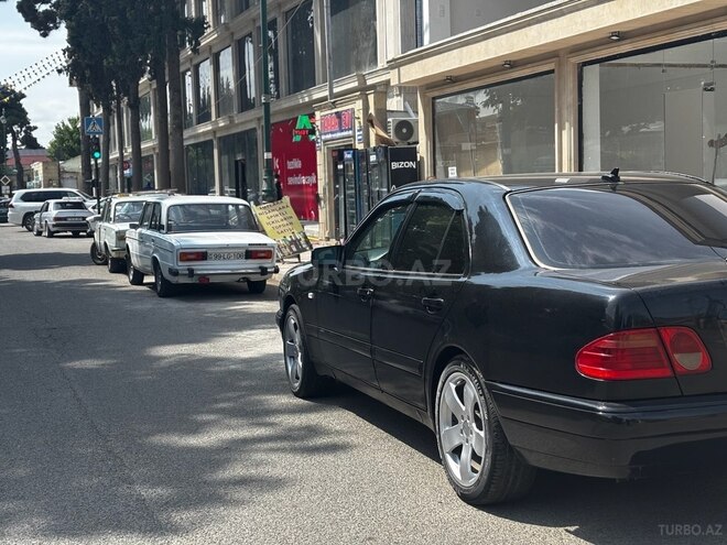 Mercedes E 240 1998, 310,000 km - 2.4 l - Ağstafa