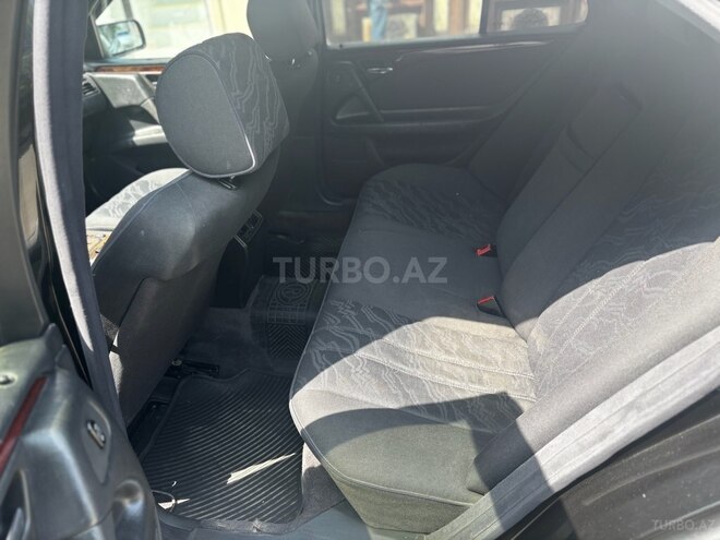 Mercedes E 240 1998, 310,000 km - 2.4 l - Ağstafa