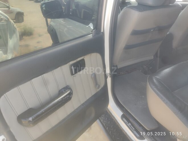 Toyota Hilux 1994, 360,000 km - 2.5 l - Bakı