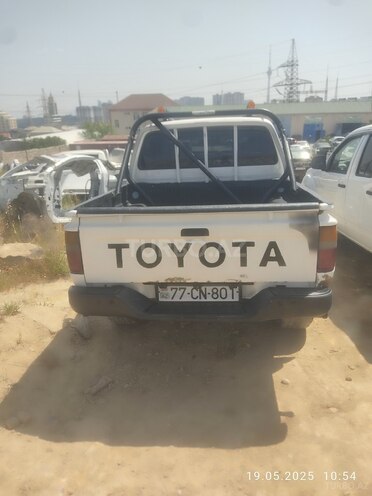Toyota Hilux 1994, 360,000 km - 2.5 l - Bakı