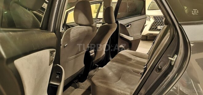 Toyota Prius 2015, 224,000 km - 1.8 л - Sumqayıt