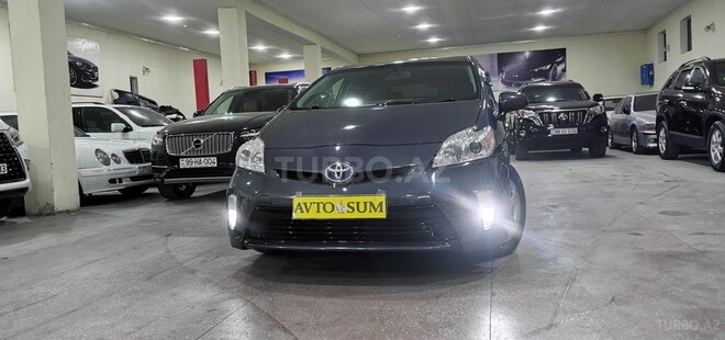 Toyota Prius 2015, 224,000 km - 1.8 л - Sumqayıt