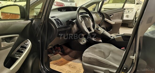 Toyota Prius 2015, 224,000 km - 1.8 л - Sumqayıt