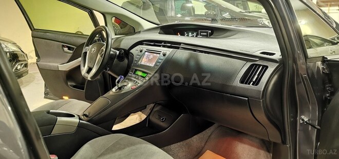 Toyota Prius 2015, 224,000 km - 1.8 л - Sumqayıt