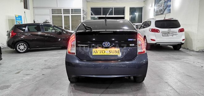 Toyota Prius 2015, 224,000 km - 1.8 л - Sumqayıt