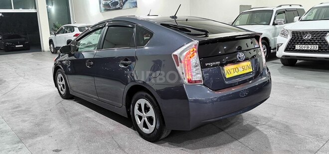 Toyota Prius 2015, 224,000 km - 1.8 л - Sumqayıt