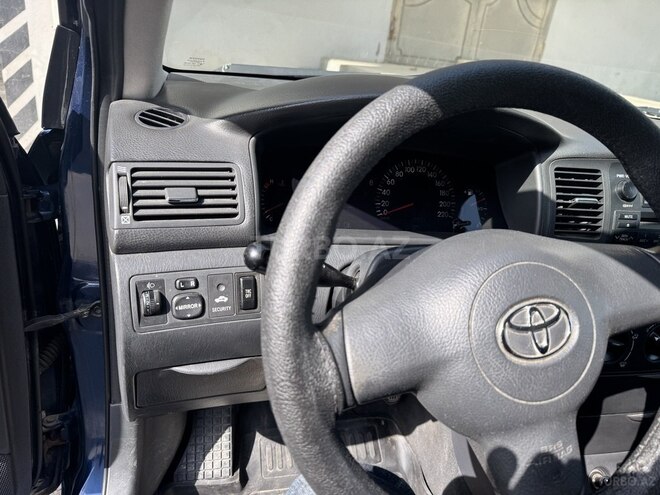 Toyota Corolla 2006, 195,000 km - 1.8 l - Bakı