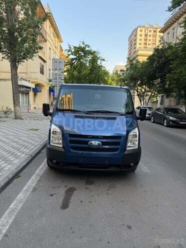 Ford Transit-1