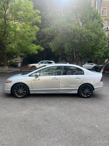 Honda Civic 2007, 400,000 km - 1.3 l - Bakı