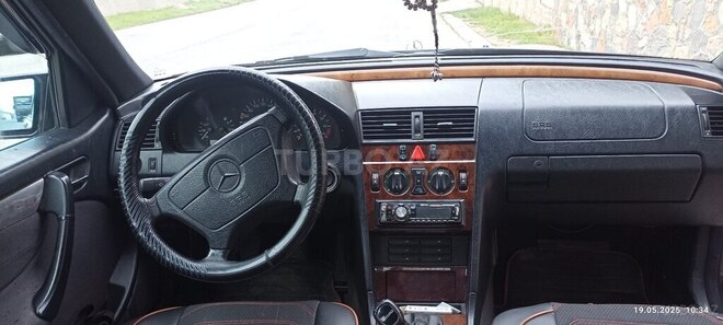 Mercedes C 180 1997, 500,000 km - 1.8 л - Qusar