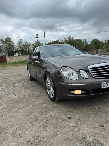 Mercedes E 200 d 2006, 316,000 km - 2.2 l - Sabirabad