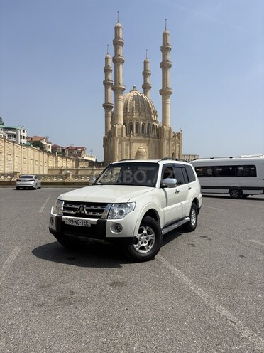 Mitsubishi Pajero 2008, 250,000 km - 3.0 л - Bakı