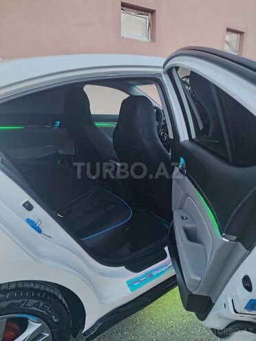 Hyundai Elantra 2017, 190,000 km - 2.0 l - Gəncə